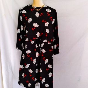 Tvisha floral waisted dress sz M